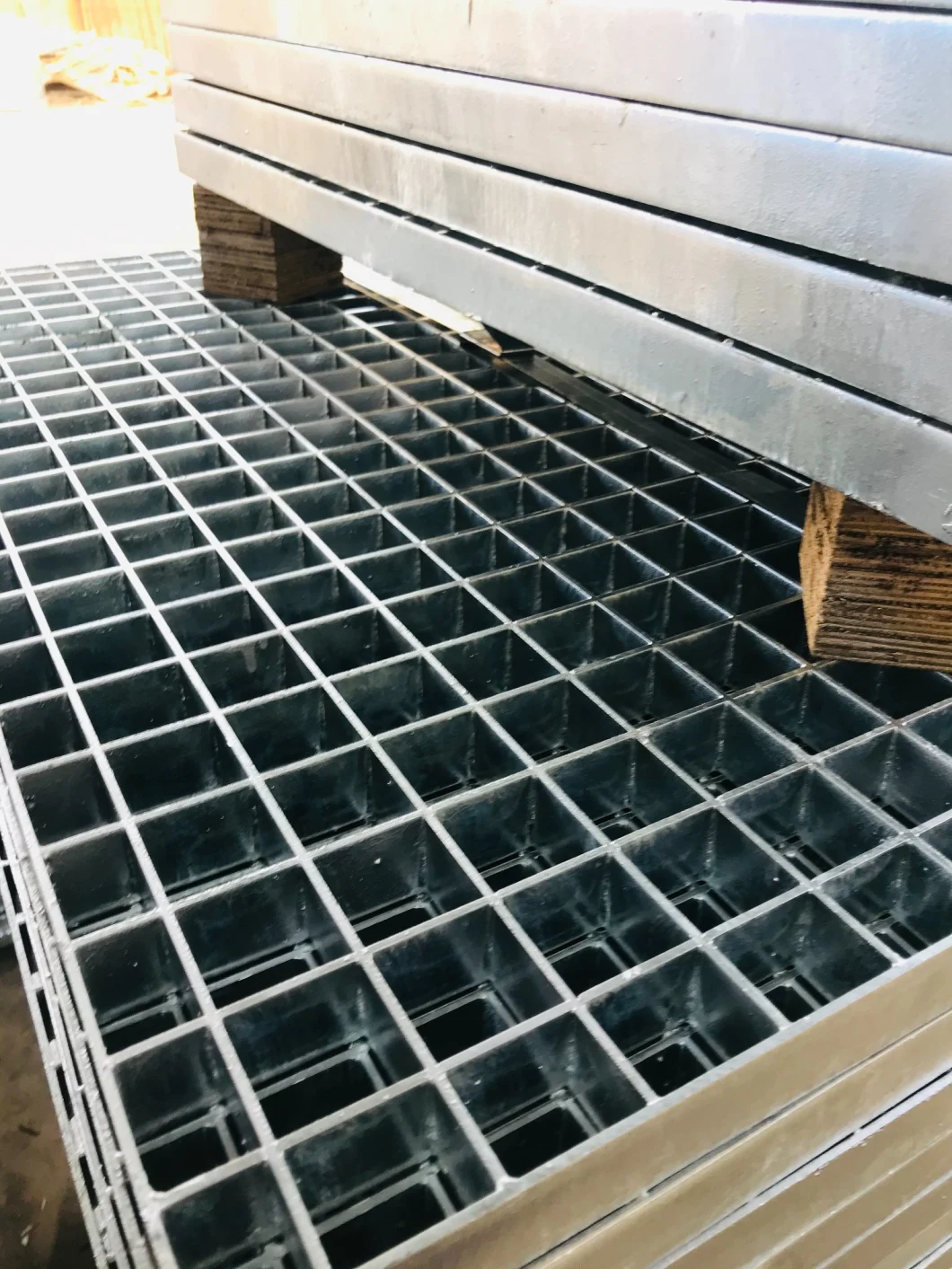 Galvanized Open Steel Stair Tread by Steel Grating