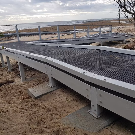 38*38/40*40mm Painel de grade de plástico de fibra de vidro FRP grade moldada 30*5 para plataforma de corredor de barco/passagem